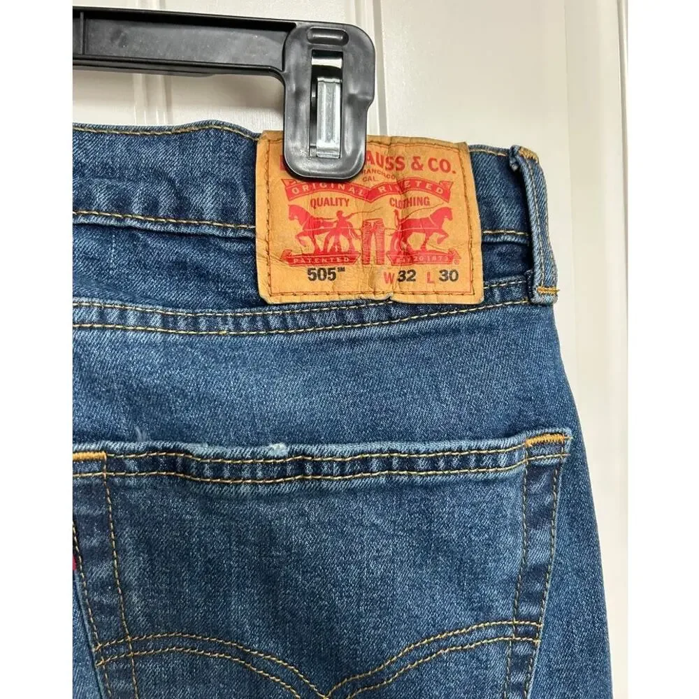 Levis 505 Regular Straight Leg Jeans 32x30 Medium Wash Red Tab Normcore Denim